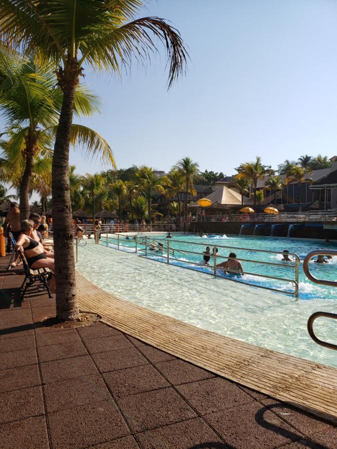 Casa Temporada Olimpia 8 Pessoas Com Piscina Villa Buitenkant foto